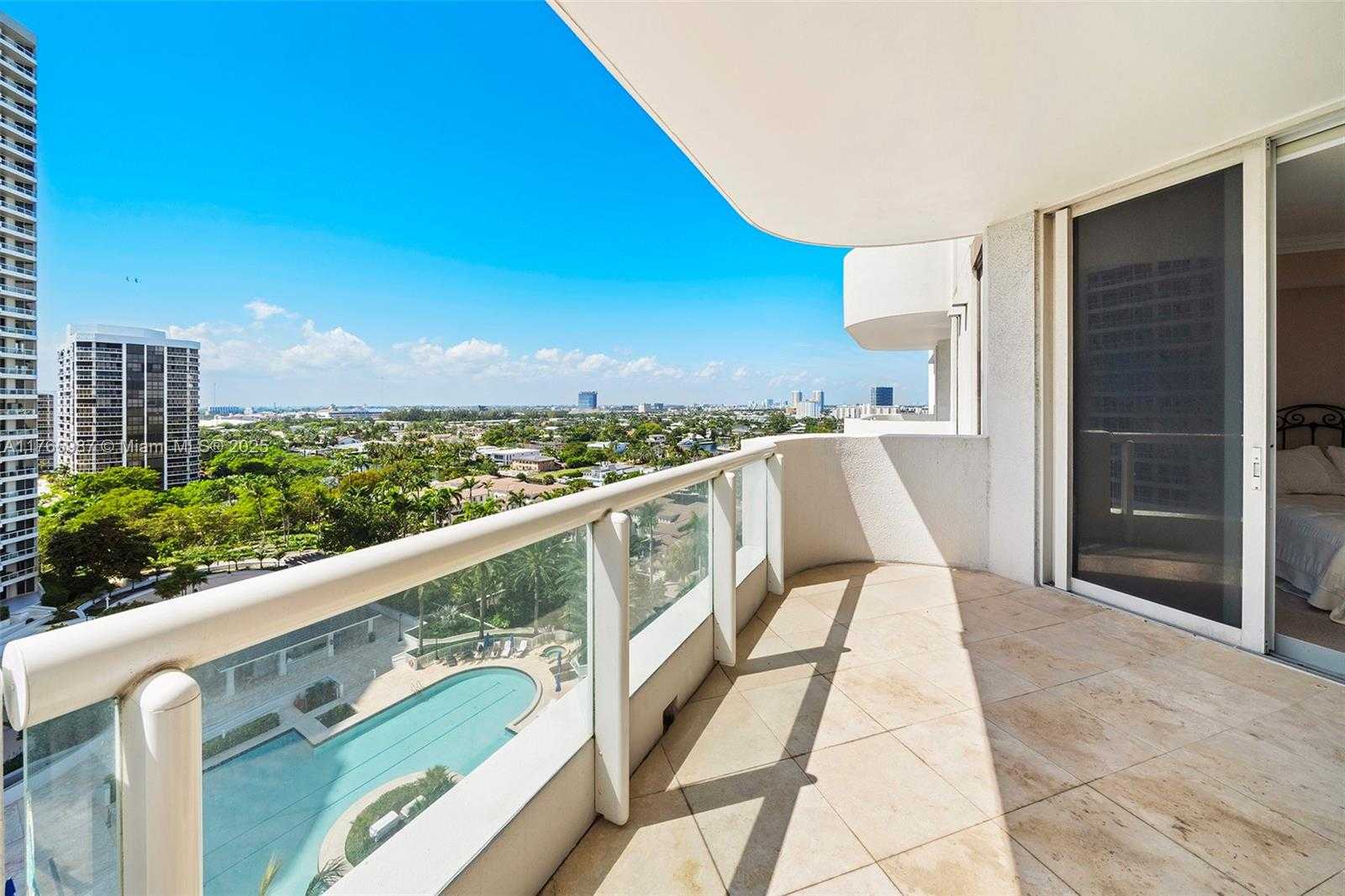 Small Image of 21200 POINT PL #1203, Aventura Number 5