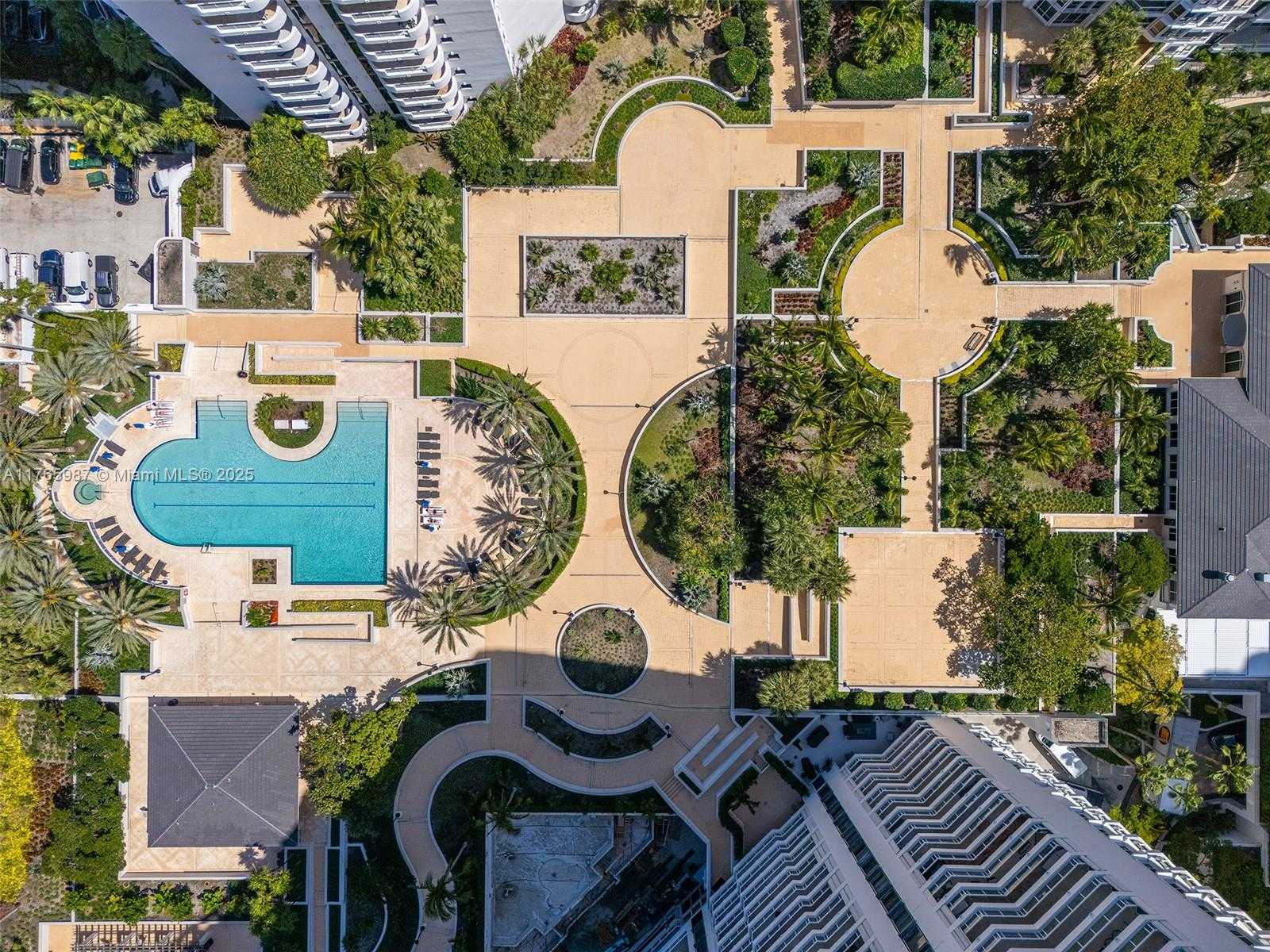 Small Image of 21200 POINT PL #1203, Aventura Number 52