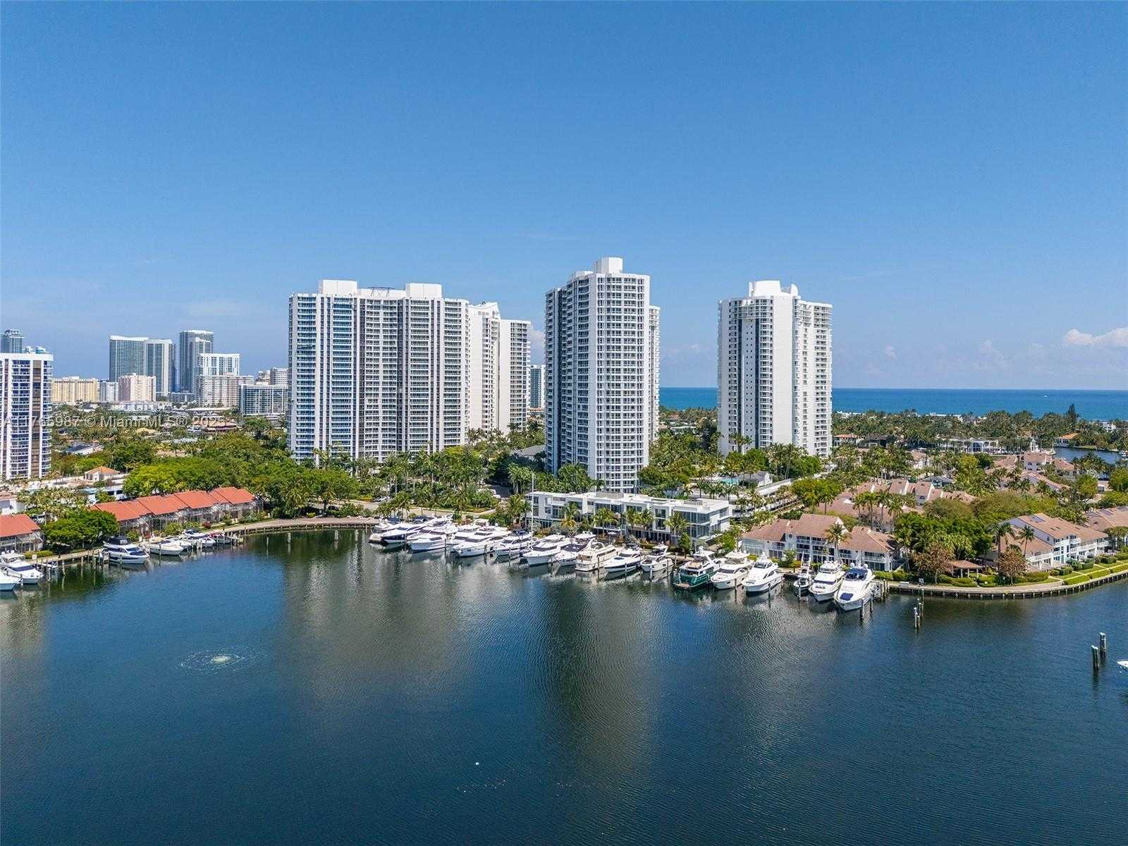 Small Image of 21200 POINT PL #1203, Aventura Number 54