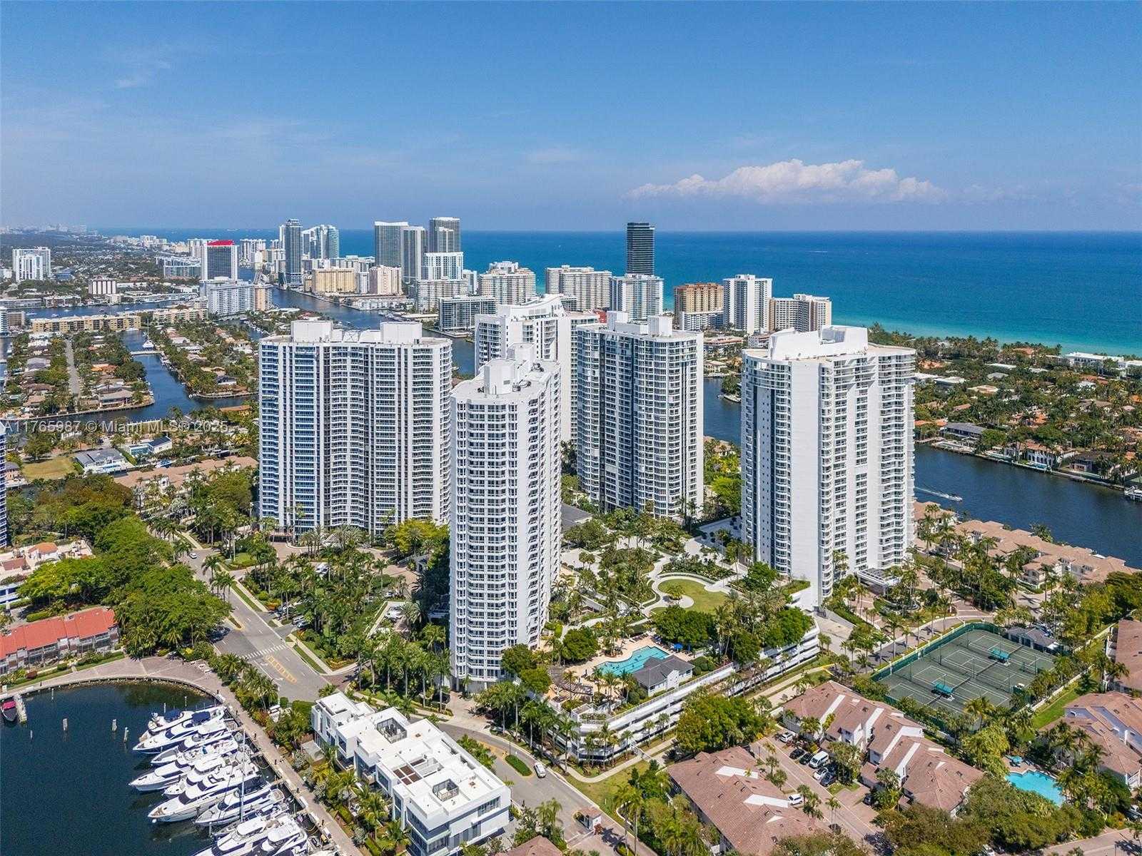 Small Image of 21200 POINT PL #1203, Aventura Number 55