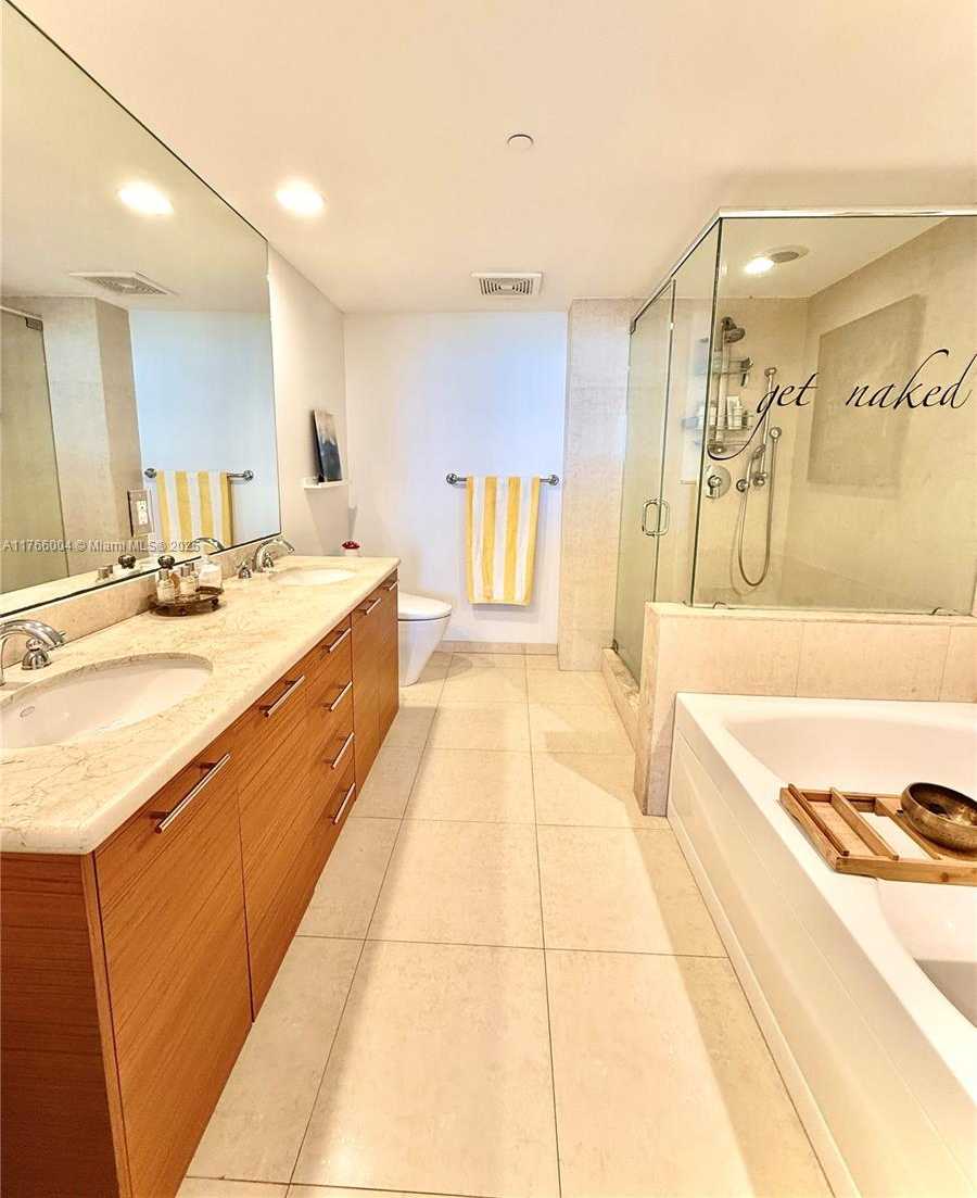Small Image of 50 BISCAYNE BLVD #4810, Miami Number 11