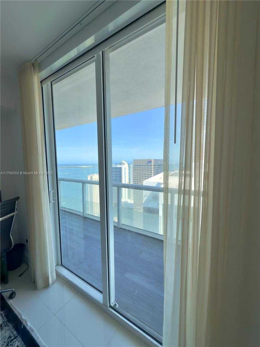 Small Image of 50 BISCAYNE BLVD #4810, Miami Number 17