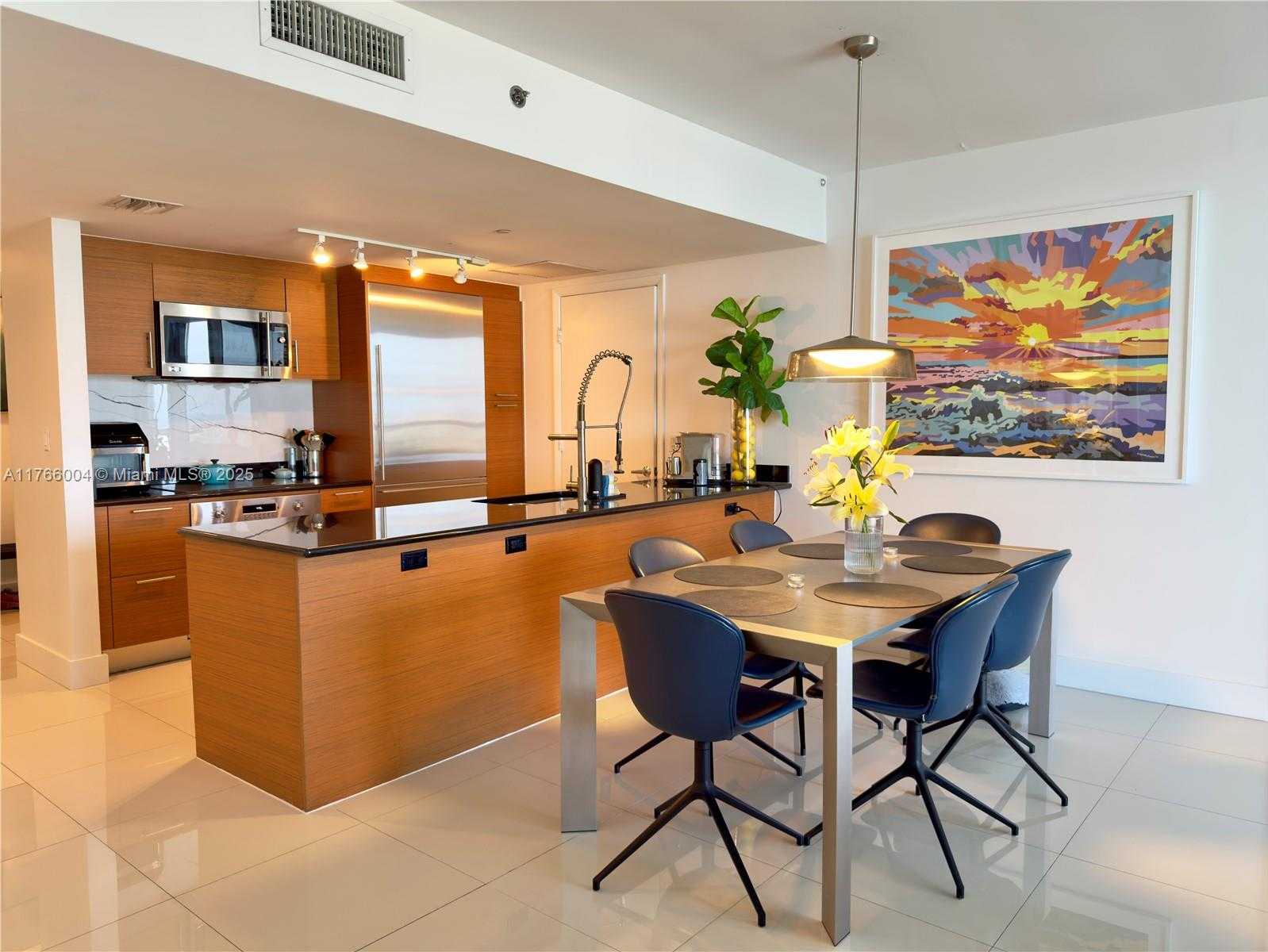 Small Image of 50 BISCAYNE BLVD #4810, Miami Number 5