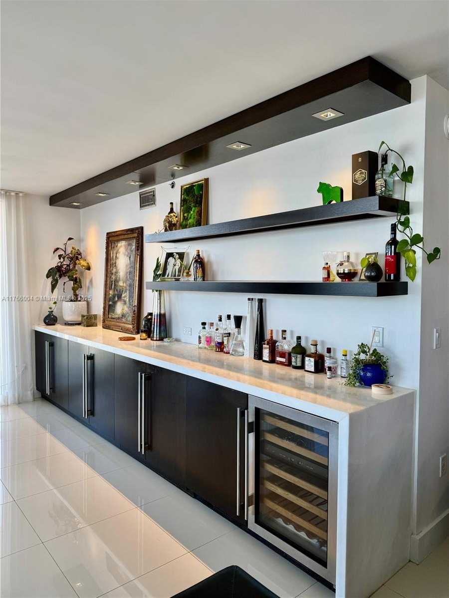 Small Image of 50 BISCAYNE BLVD #4810, Miami Number 9