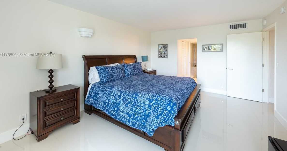 Small Image of 100 NORTH EAST BAYVIEW DR #226, Sunny Isles Beach Number 11