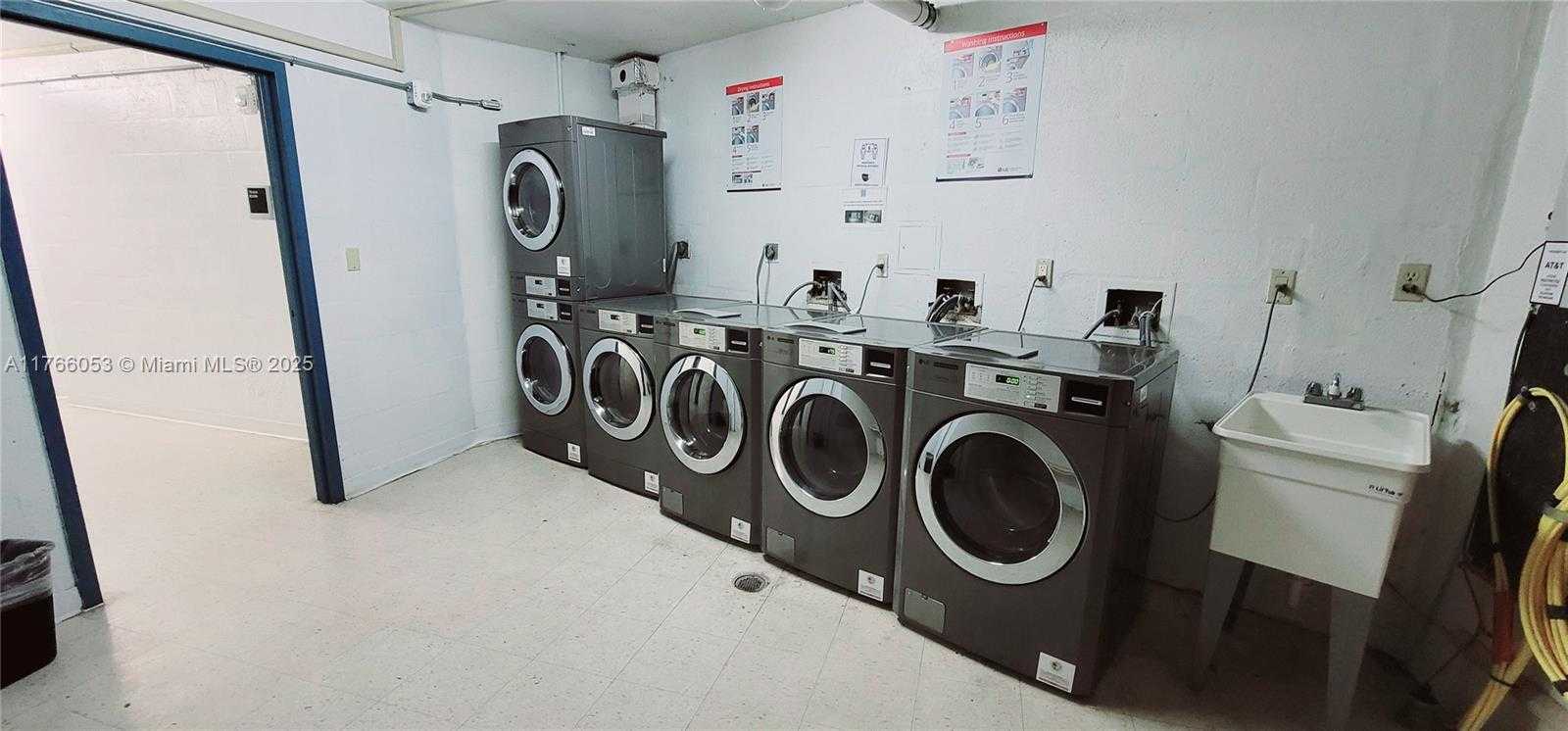 Small Image of 100 NORTH EAST BAYVIEW DR #226, Sunny Isles Beach Number 21