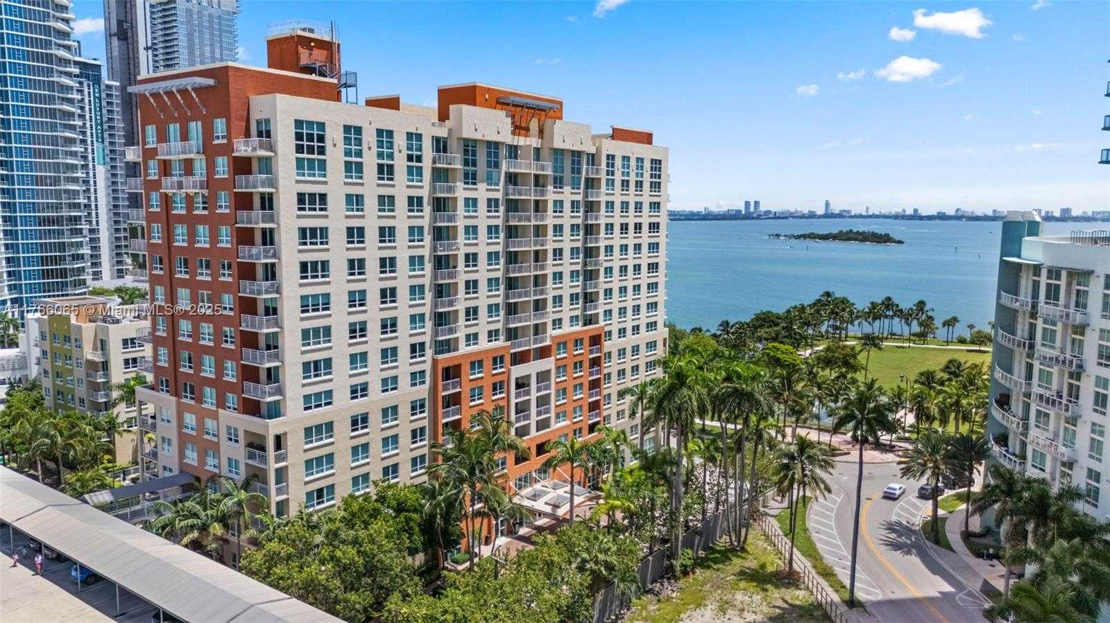 Small Image of 2001 Biscayne Blvd, Miami, FL 33137, USA Number 32
