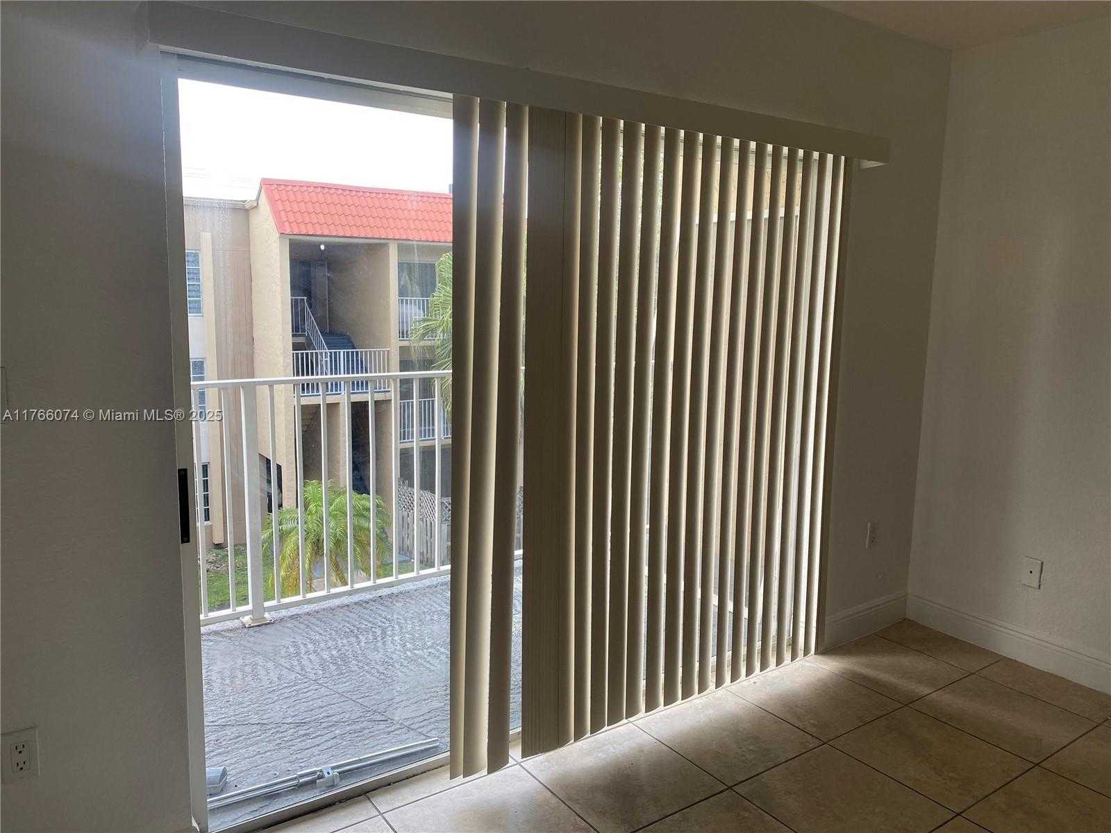 Small Image of 5102 NORTH WEST 79TH AVE #304, Doral Number 5