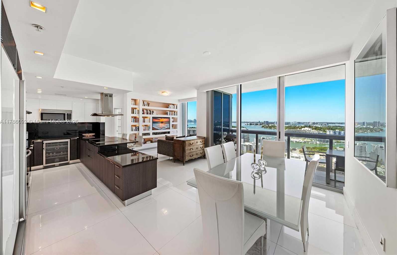 Small Image of 6899 COLLINS AVE #2307/10, Miami Beach Number 24