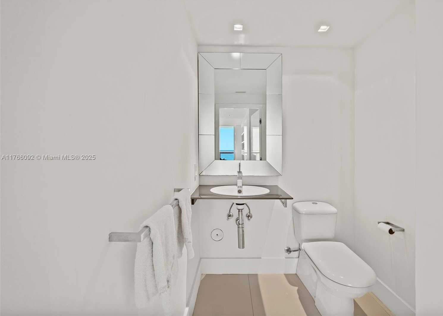 Small Image of 6899 COLLINS AVE #2307/10, Miami Beach Number 41