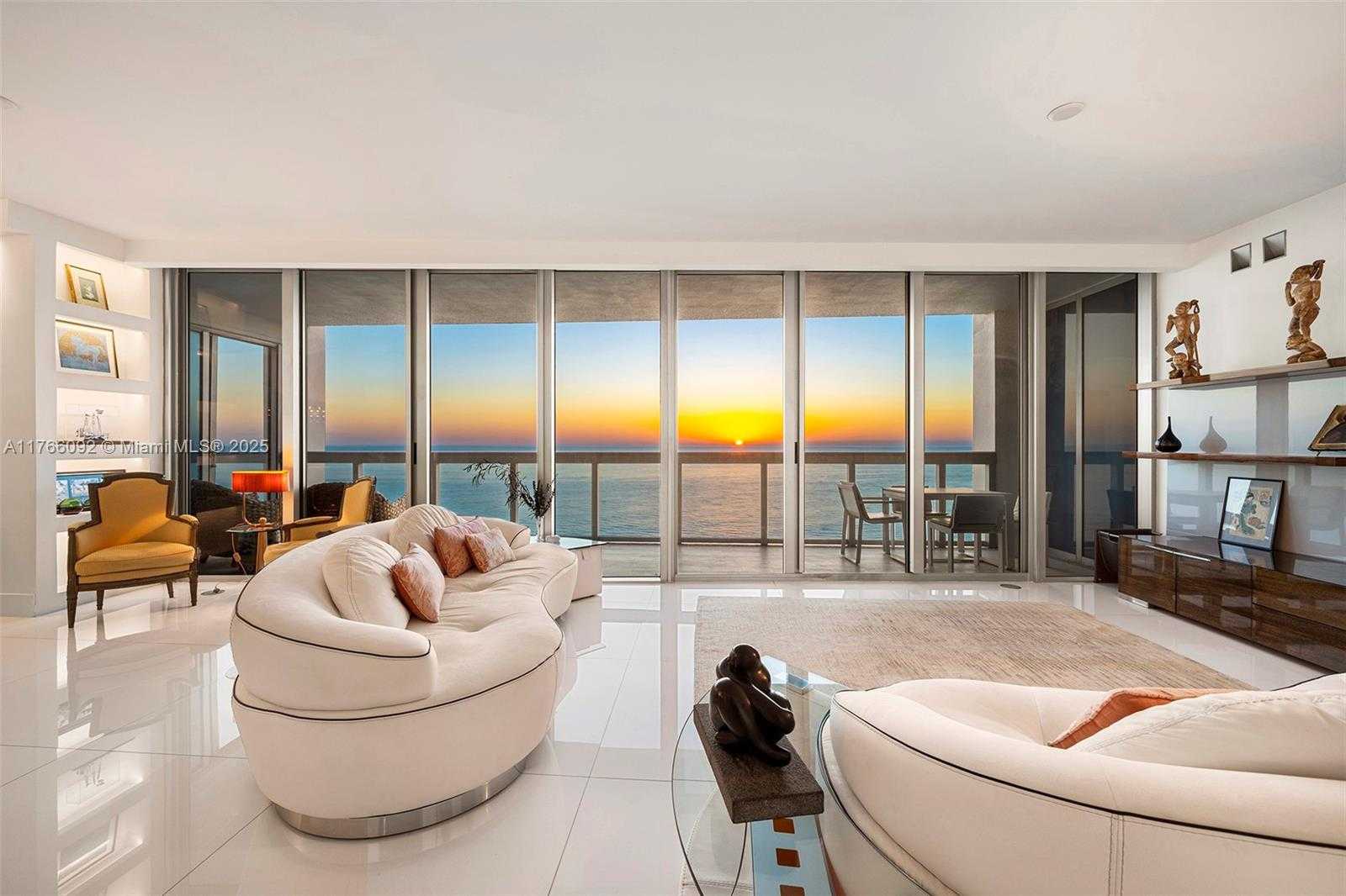 Small Image of 6899 COLLINS AVE #2307/10, Miami Beach Number 7