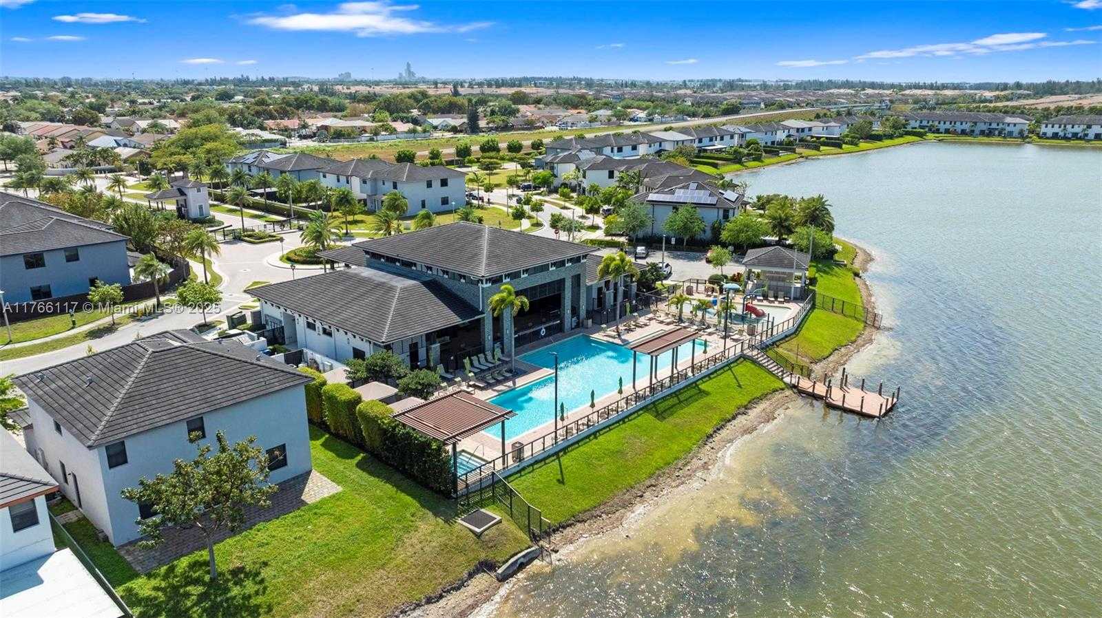 Small Image of 15788 NORTH WEST 91ST CT #1, Miami Lakes Number 4