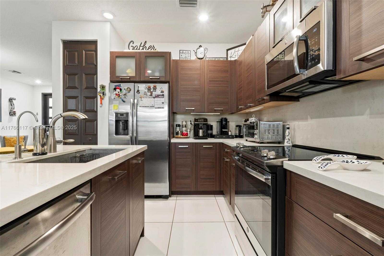 Small Image of 15788 NORTH WEST 91ST CT #1, Miami Lakes Number 5