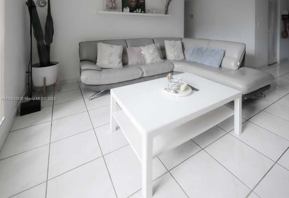 Small Image of 10772 NORTH KENDALL DR #G5, Miami Number 10