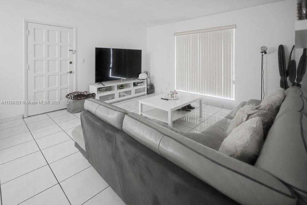 Small Image of 10772 NORTH KENDALL DR #G5, Miami Number 12