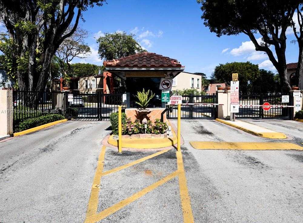 Small Image of 10772 NORTH KENDALL DR #G5, Miami Number 2