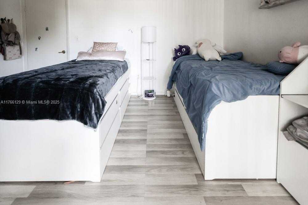 Small Image of 10772 NORTH KENDALL DR #G5, Miami Number 23