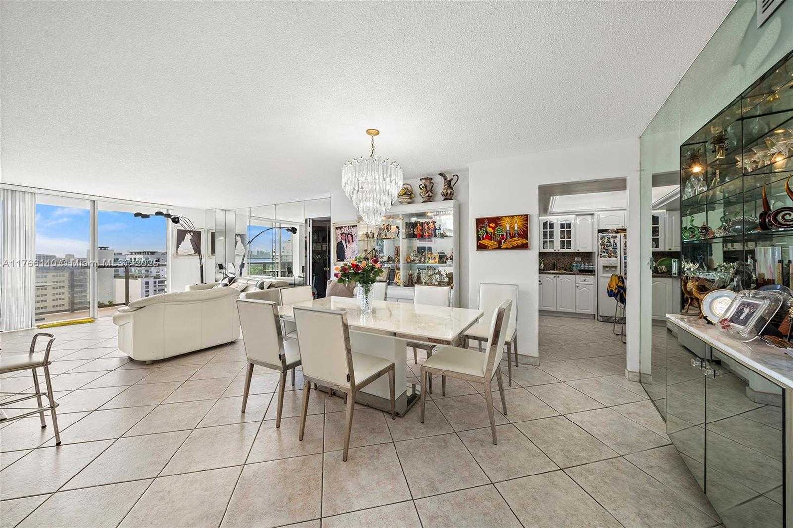Small Image of 6039 COLLINS AVE #1733, Miami Beach Number 10