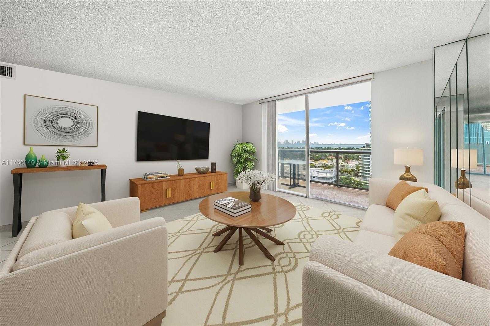 Small Image of 6039 COLLINS AVE #1733, Miami Beach Number 3