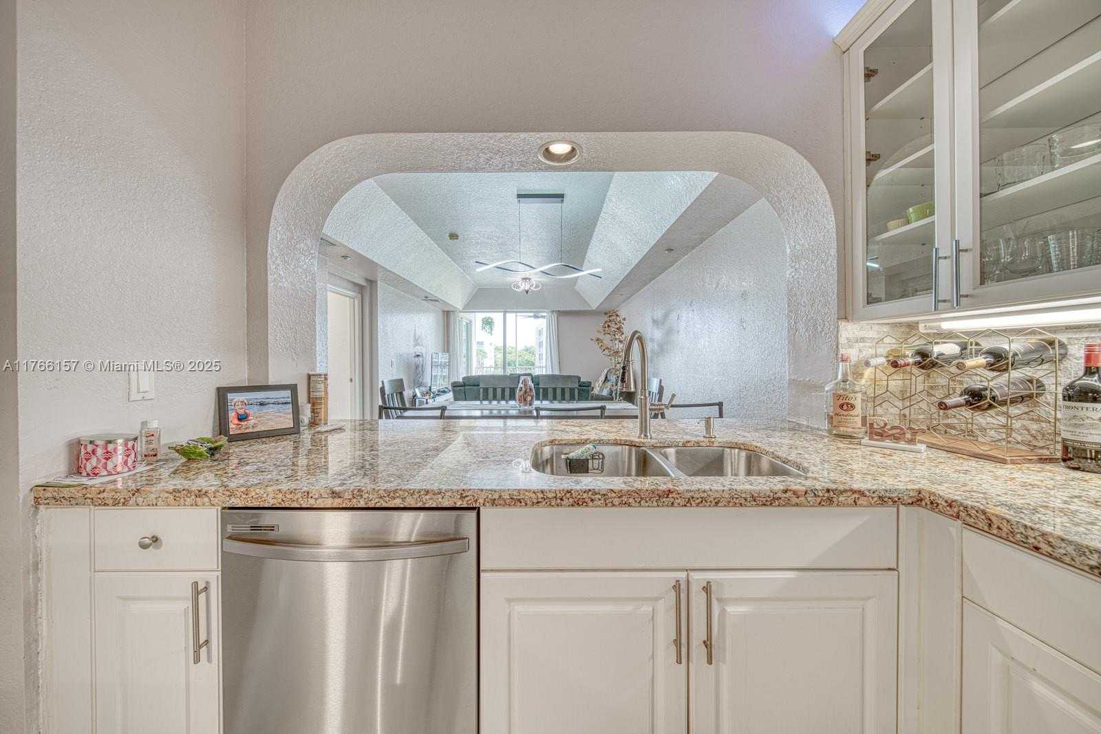 Small Image of 10700 NORTH WEST 66TH ST #309, Doral Number 18