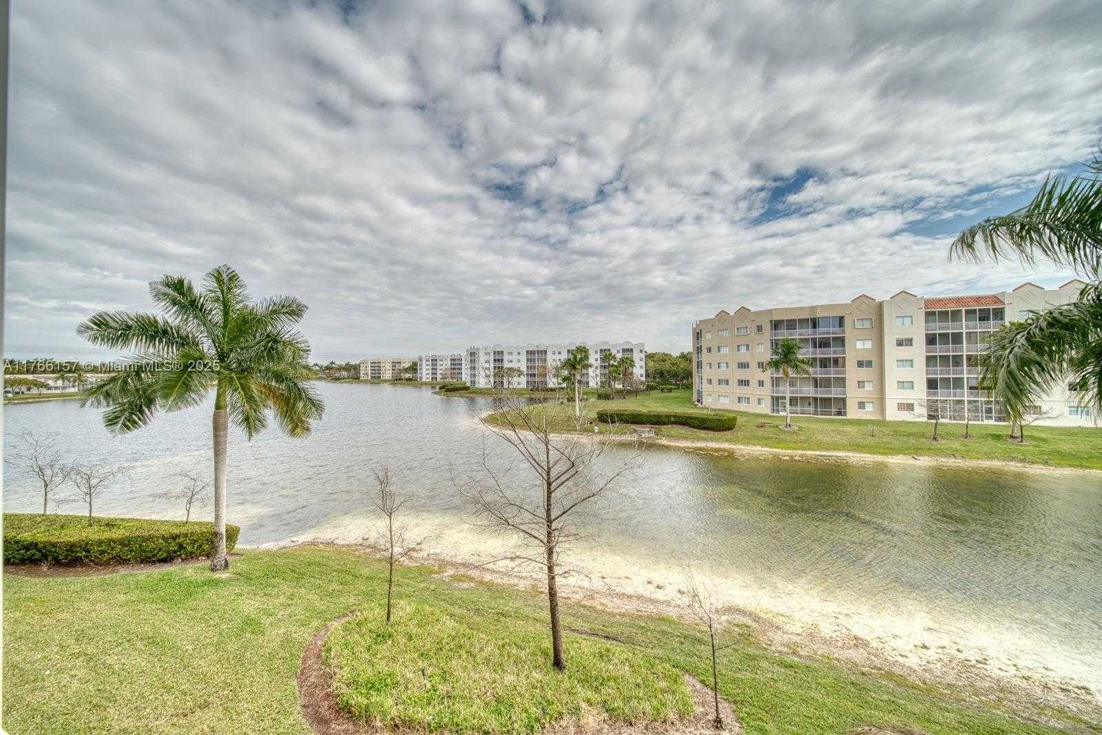 Small Image of 10700 NORTH WEST 66TH ST #309, Doral Number 30