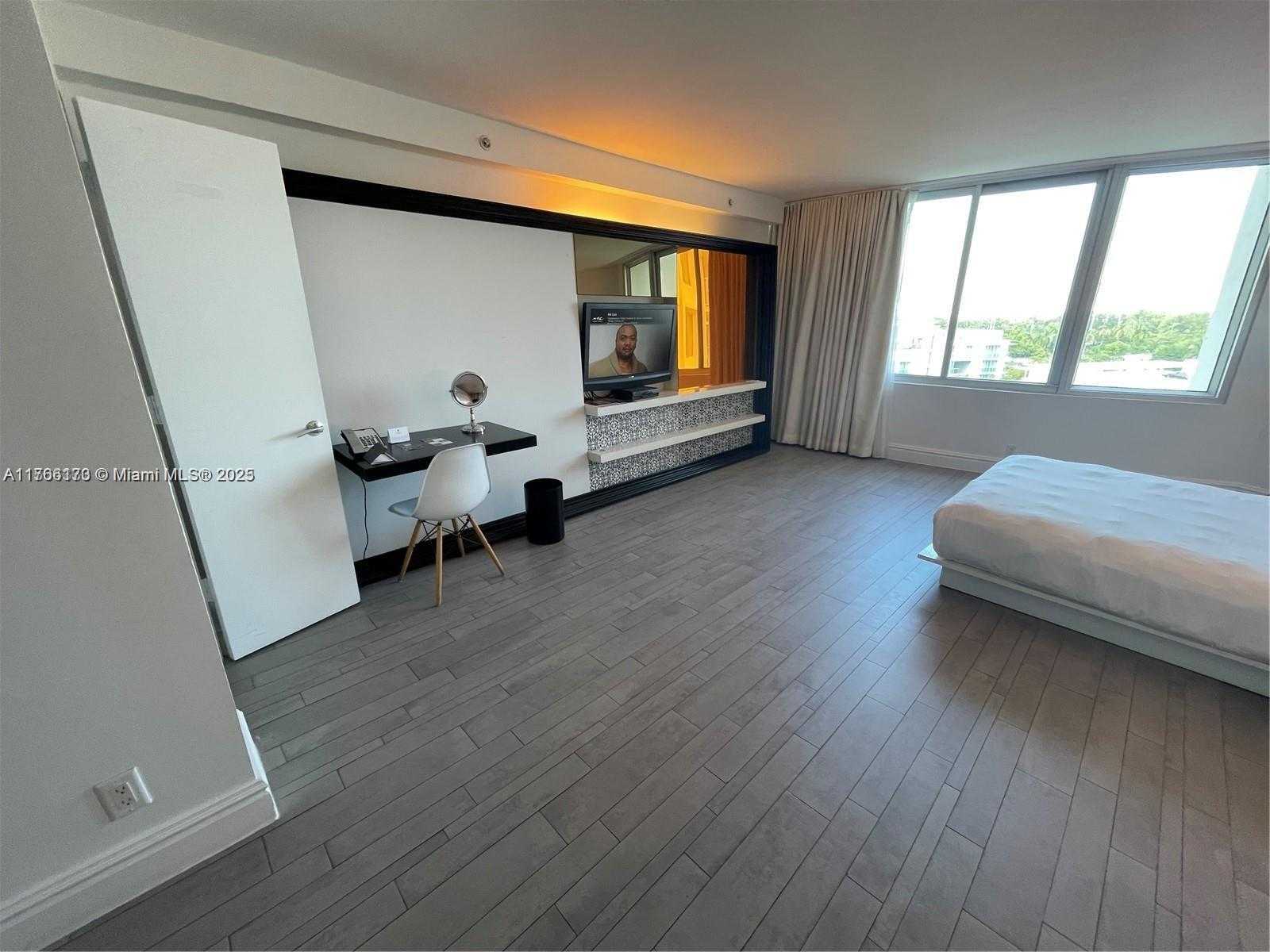 Small Image of 1100 WEST AVE #807, Miami Beach Number 4