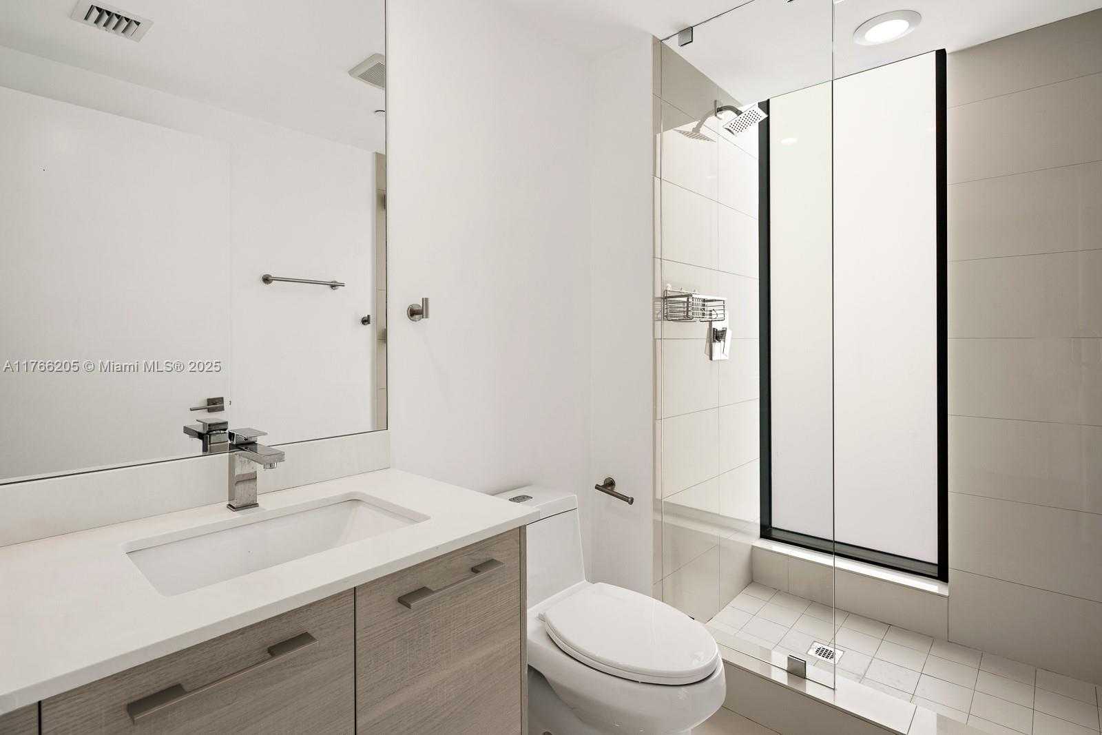 Small Image of 650 NORTH EAST 32ND ST #3701, Miami Number 22