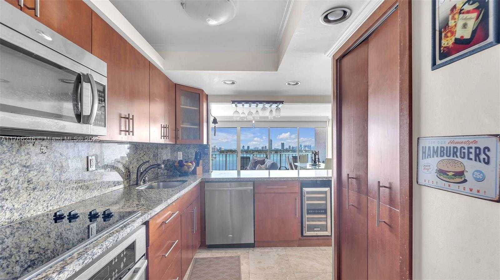 Small Image of 7601 EAST TREASURE DR #1518, North Bay Village Number 10