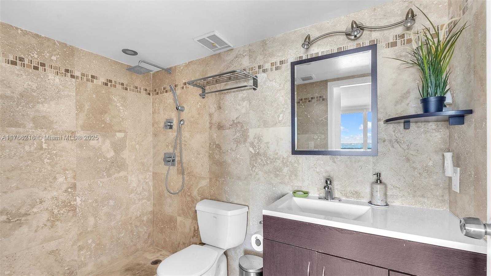 Small Image of 7601 EAST TREASURE DR #1518, North Bay Village Number 12