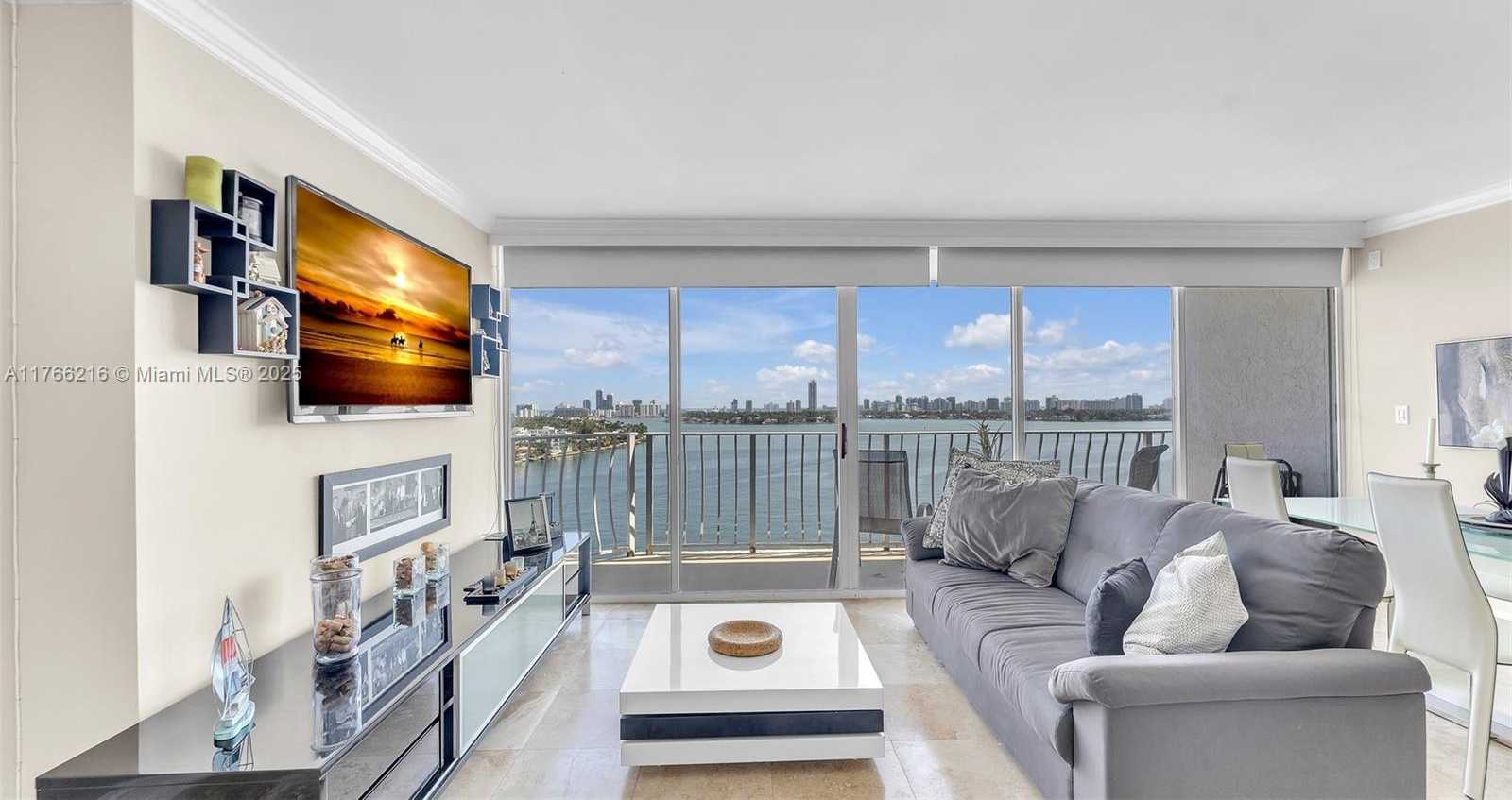 Small Image of 7601 EAST TREASURE DR #1518, North Bay Village Number 14