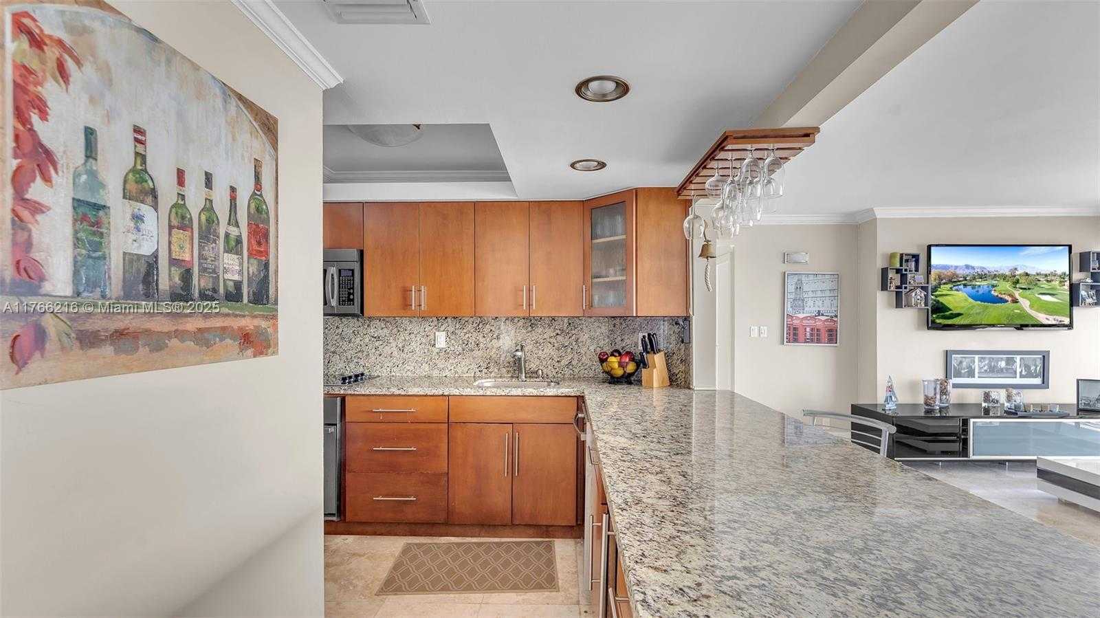 Small Image of 7601 EAST TREASURE DR #1518, North Bay Village Number 16