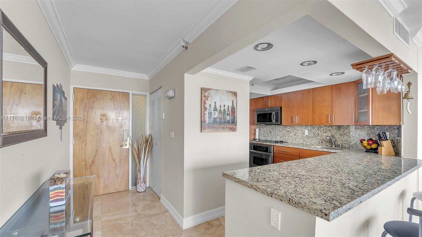 Small Image of 7601 EAST TREASURE DR #1518, North Bay Village Number 17
