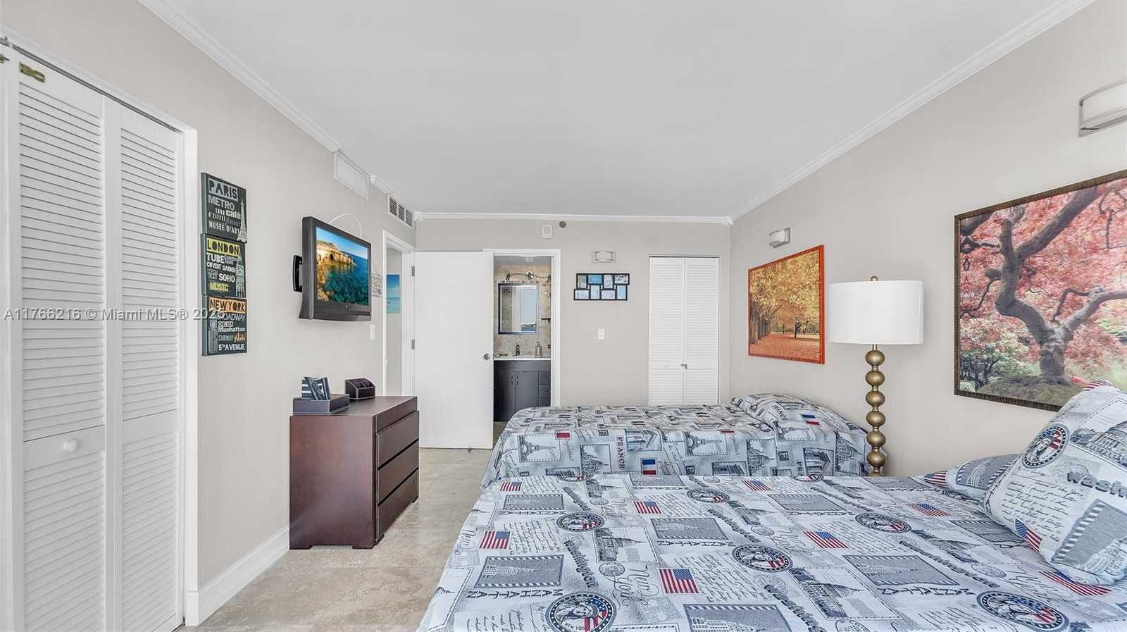 Small Image of 7601 EAST TREASURE DR #1518, North Bay Village Number 24