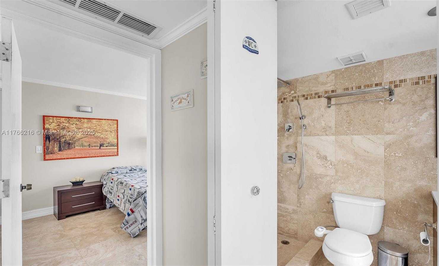 Small Image of 7601 EAST TREASURE DR #1518, North Bay Village Number 26