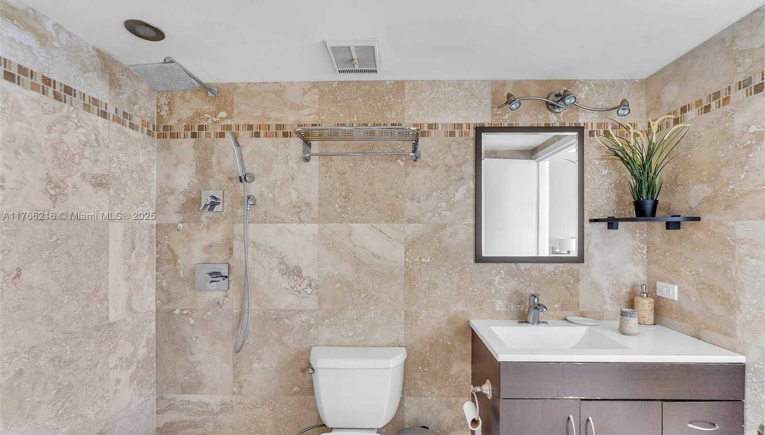 Small Image of 7601 EAST TREASURE DR #1518, North Bay Village Number 28