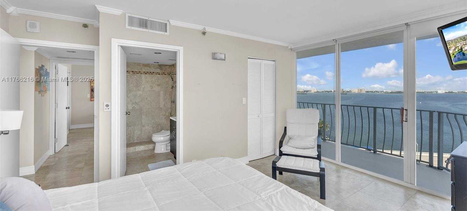 Small Image of 7601 EAST TREASURE DR #1518, North Bay Village Number 35