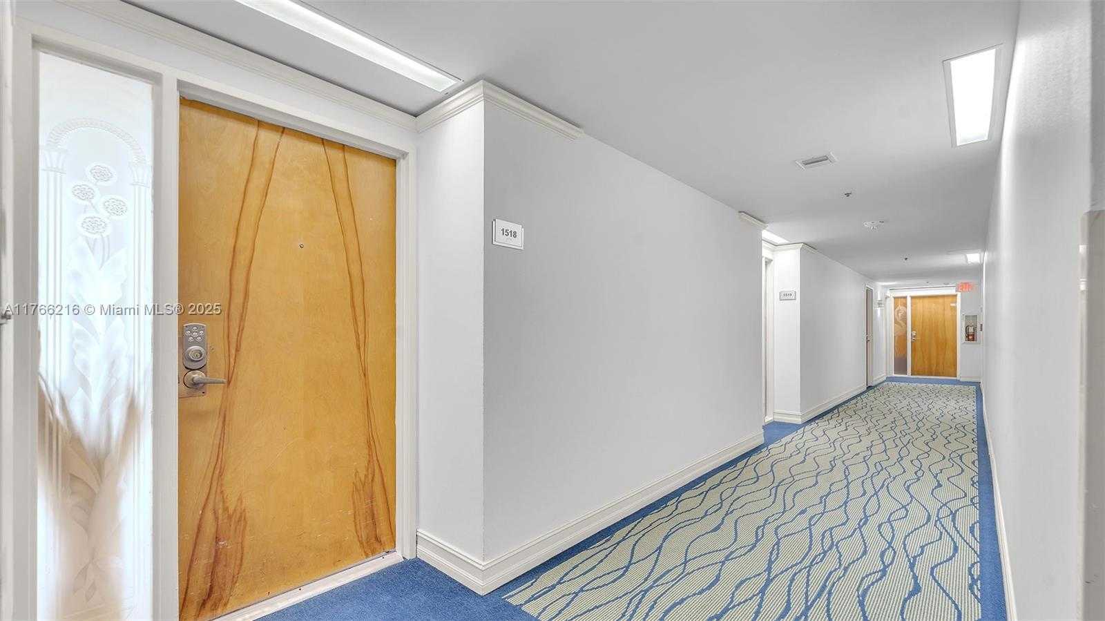 Small Image of 7601 EAST TREASURE DR #1518, North Bay Village Number 37