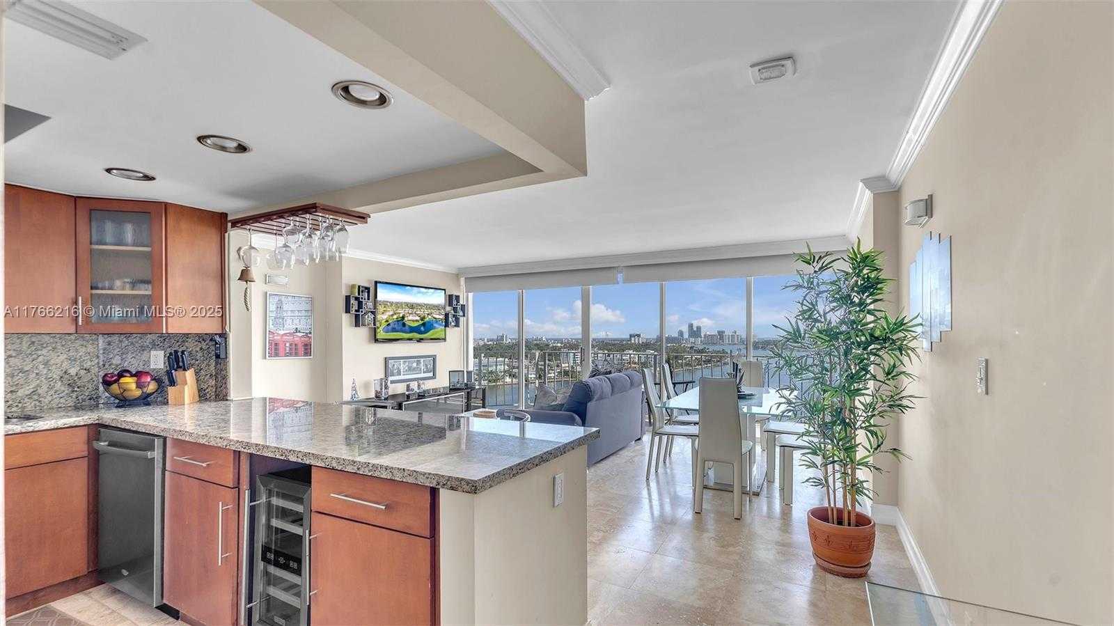 Small Image of 7601 EAST TREASURE DR #1518, North Bay Village Number 5