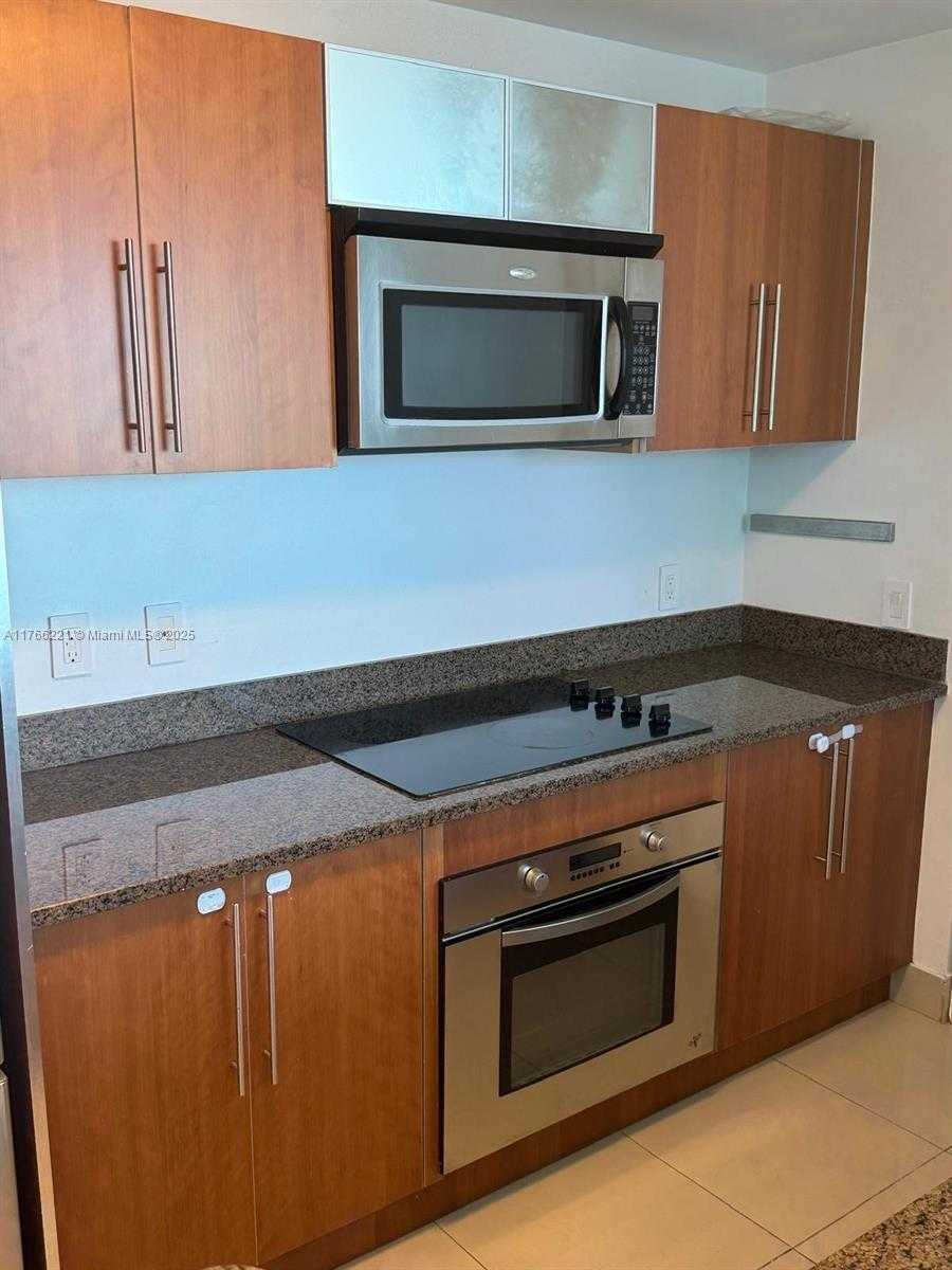 Small Image of 300 SOUTH BISCAYNE BLVD #3716, Miami Number 11