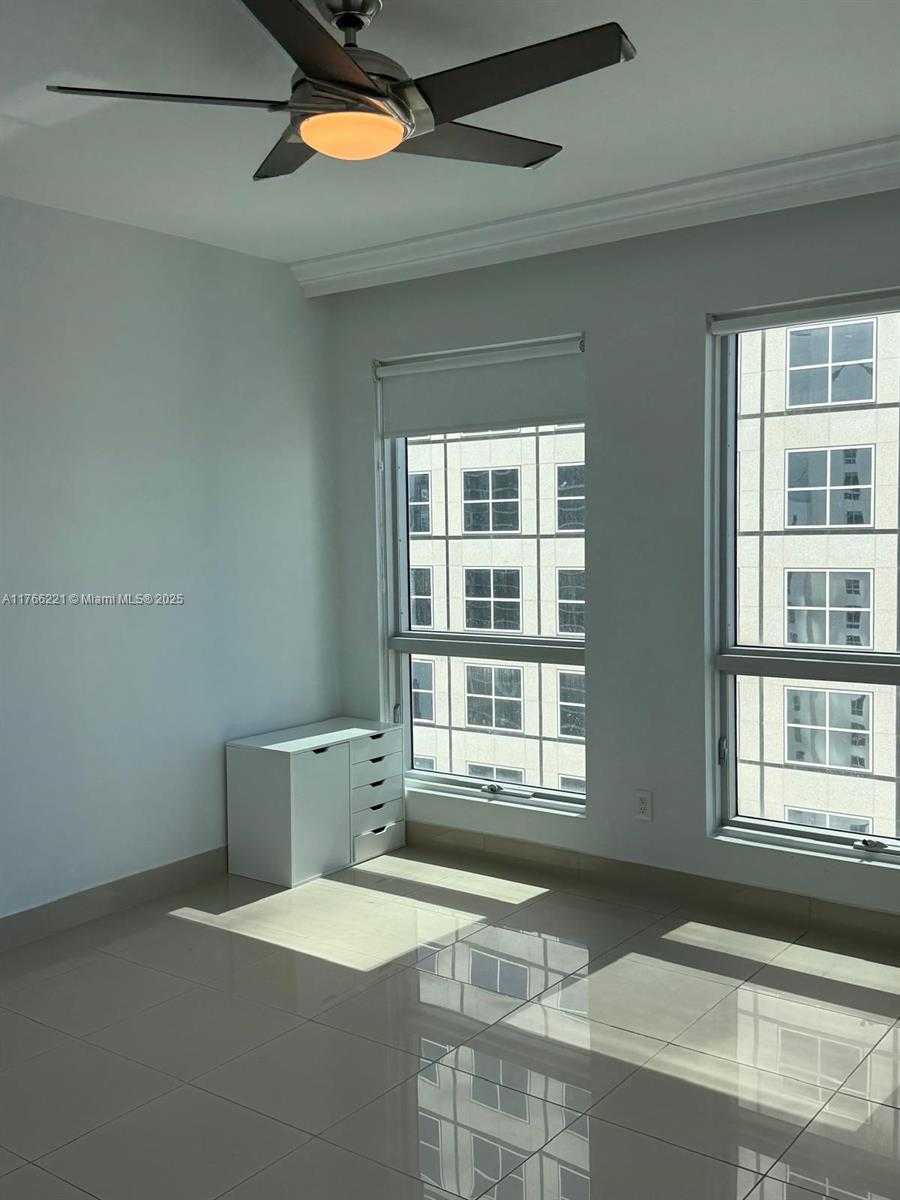 Small Image of 300 SOUTH BISCAYNE BLVD #3716, Miami Number 14