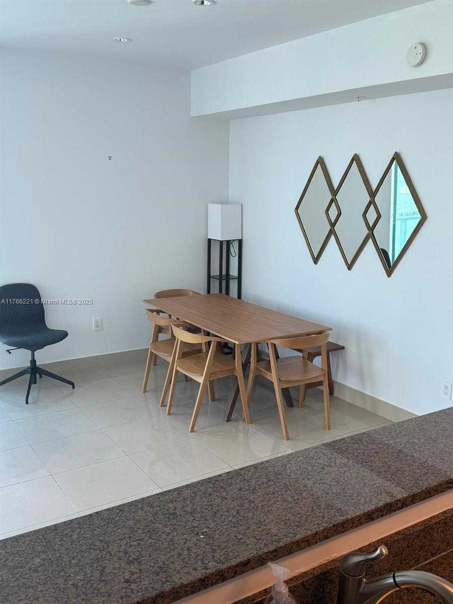 Small Image of 300 SOUTH BISCAYNE BLVD #3716, Miami Number 23