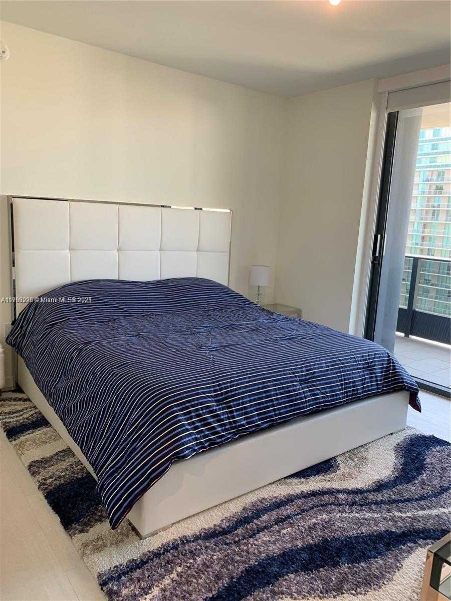 Small Image of 1000 BRICKELL PLZ #3404, Miami Number 14