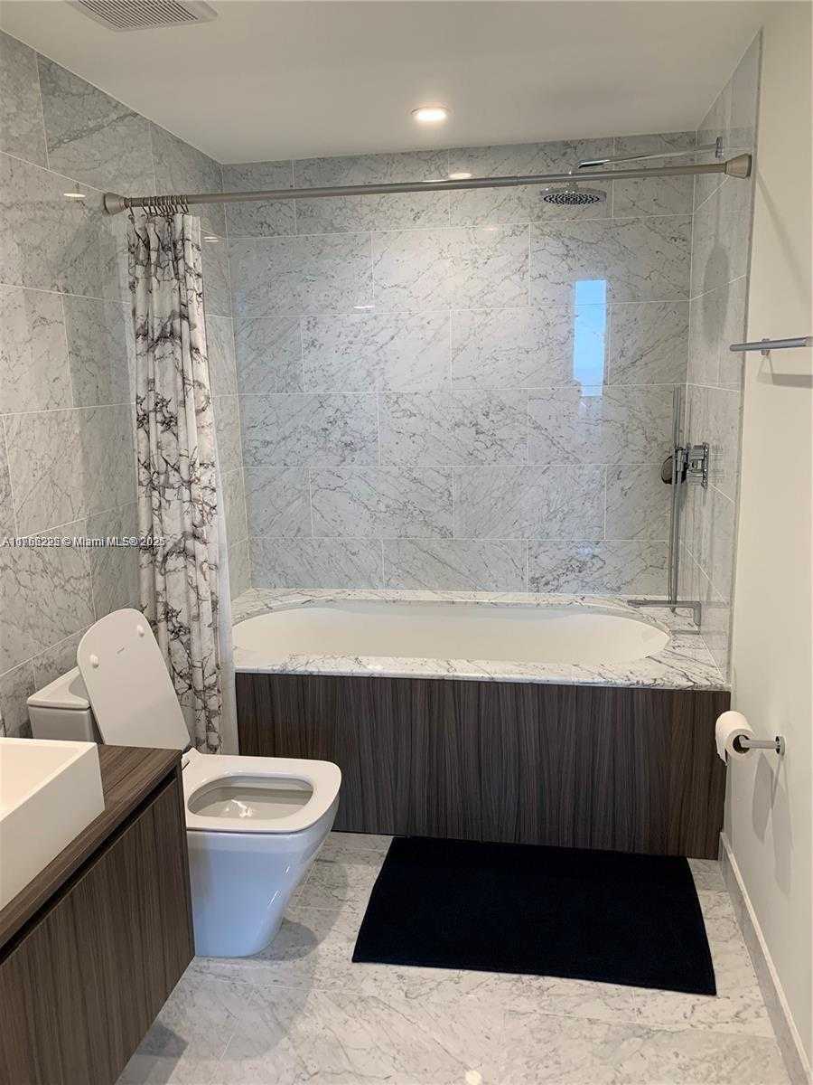 Small Image of 1000 BRICKELL PLZ #3404, Miami Number 20