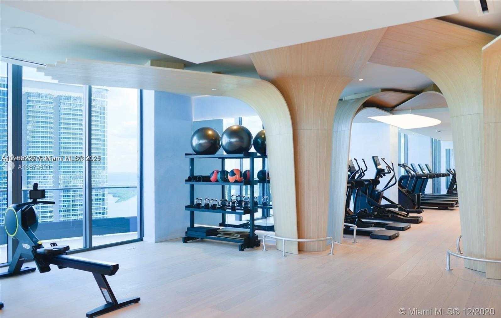 Small Image of 1000 BRICKELL PLZ #3404, Miami Number 31