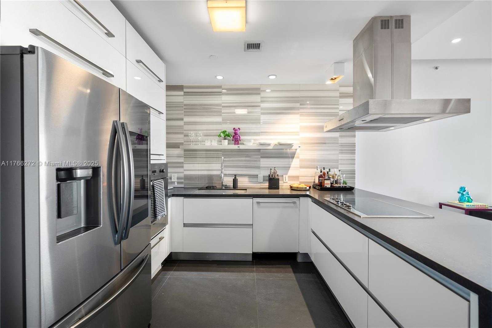 Small Image of 1100 BISCAYNE BLVD #5303, Miami Number 10