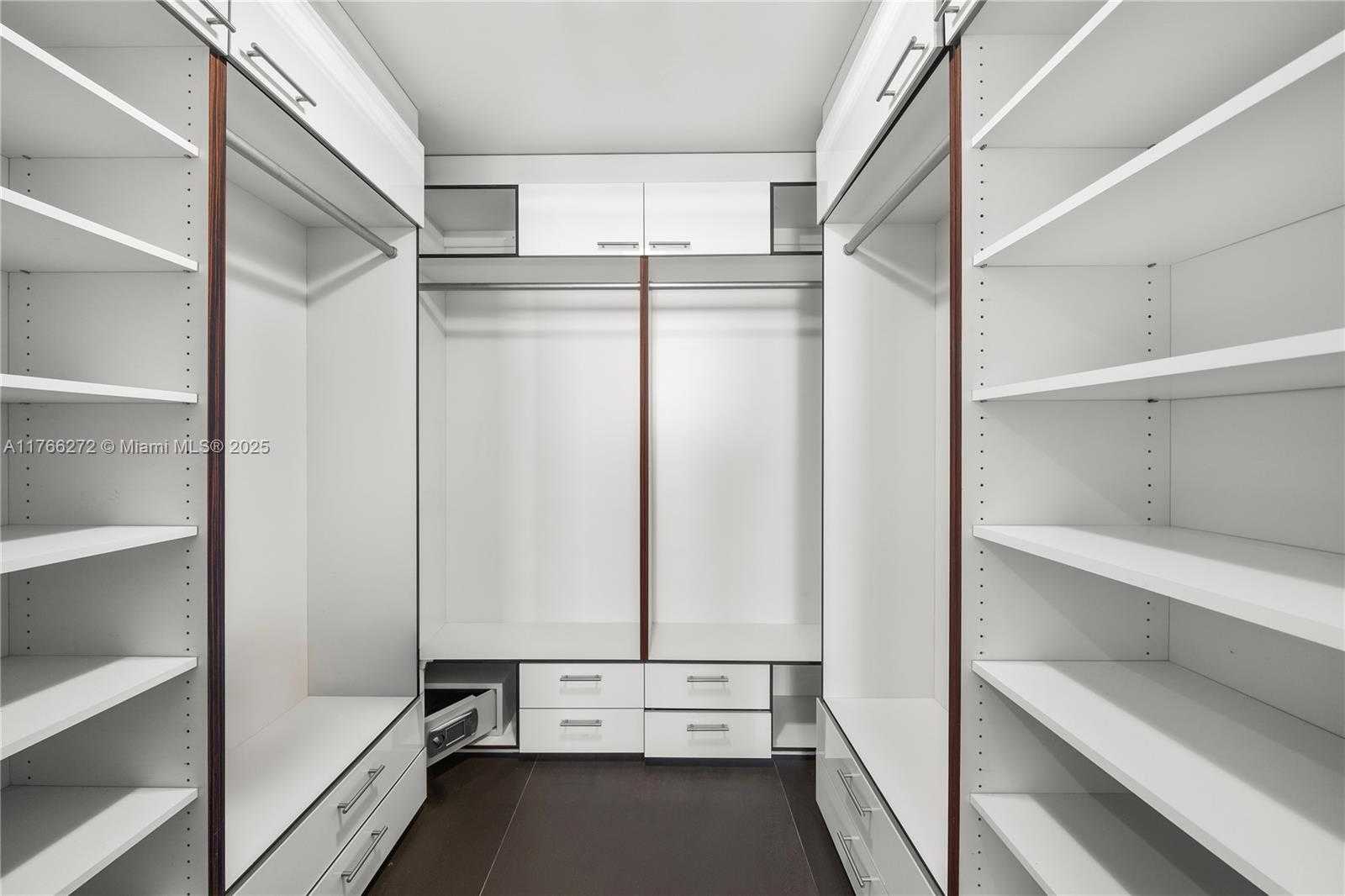 Small Image of 1100 BISCAYNE BLVD #5303, Miami Number 21
