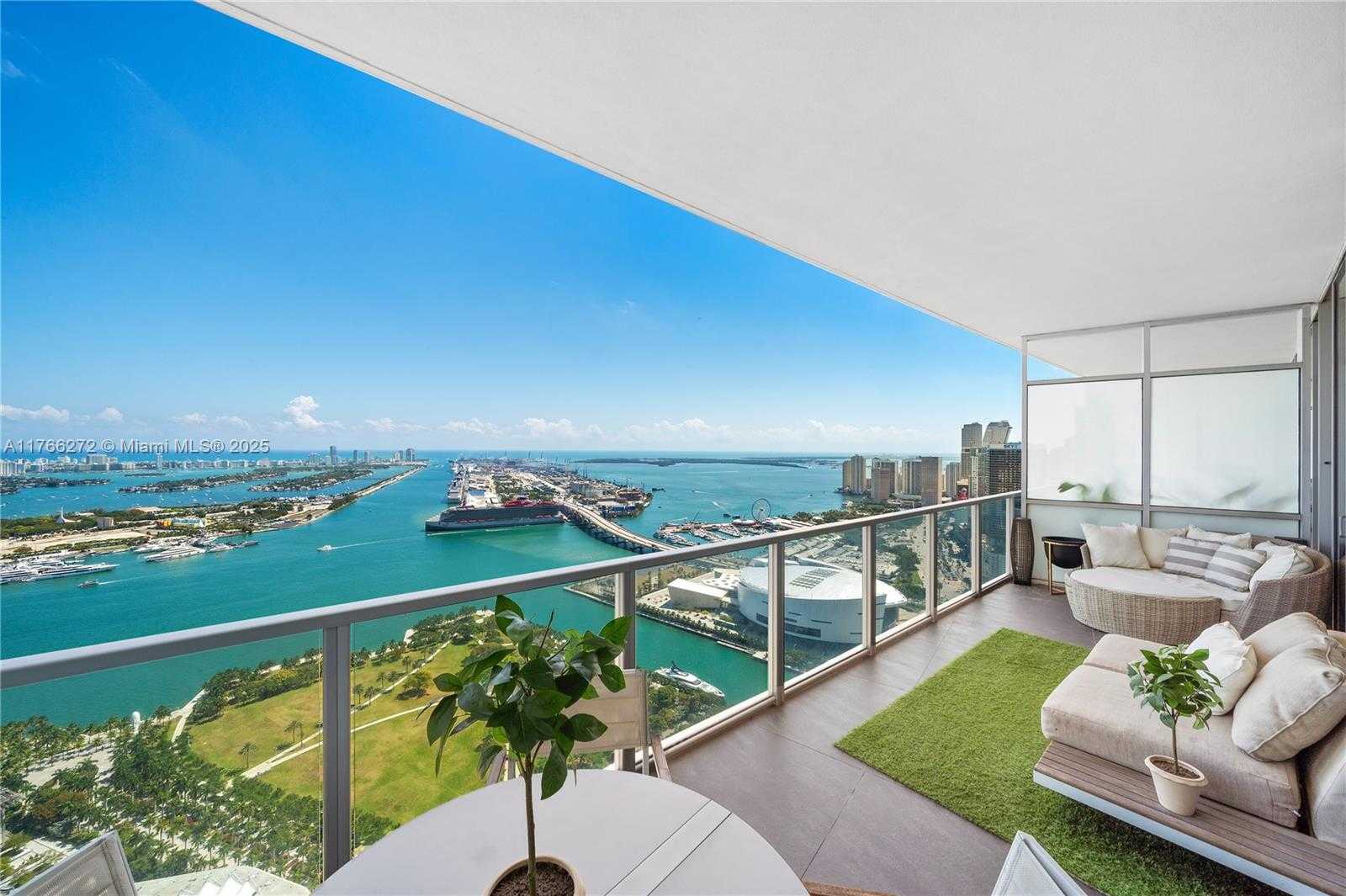 Small Image of 1100 BISCAYNE BLVD #5303, Miami Number 3