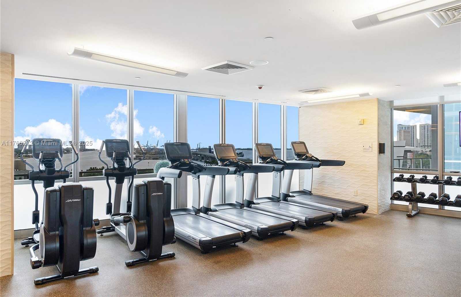 Small Image of 1100 BISCAYNE BLVD #5303, Miami Number 39