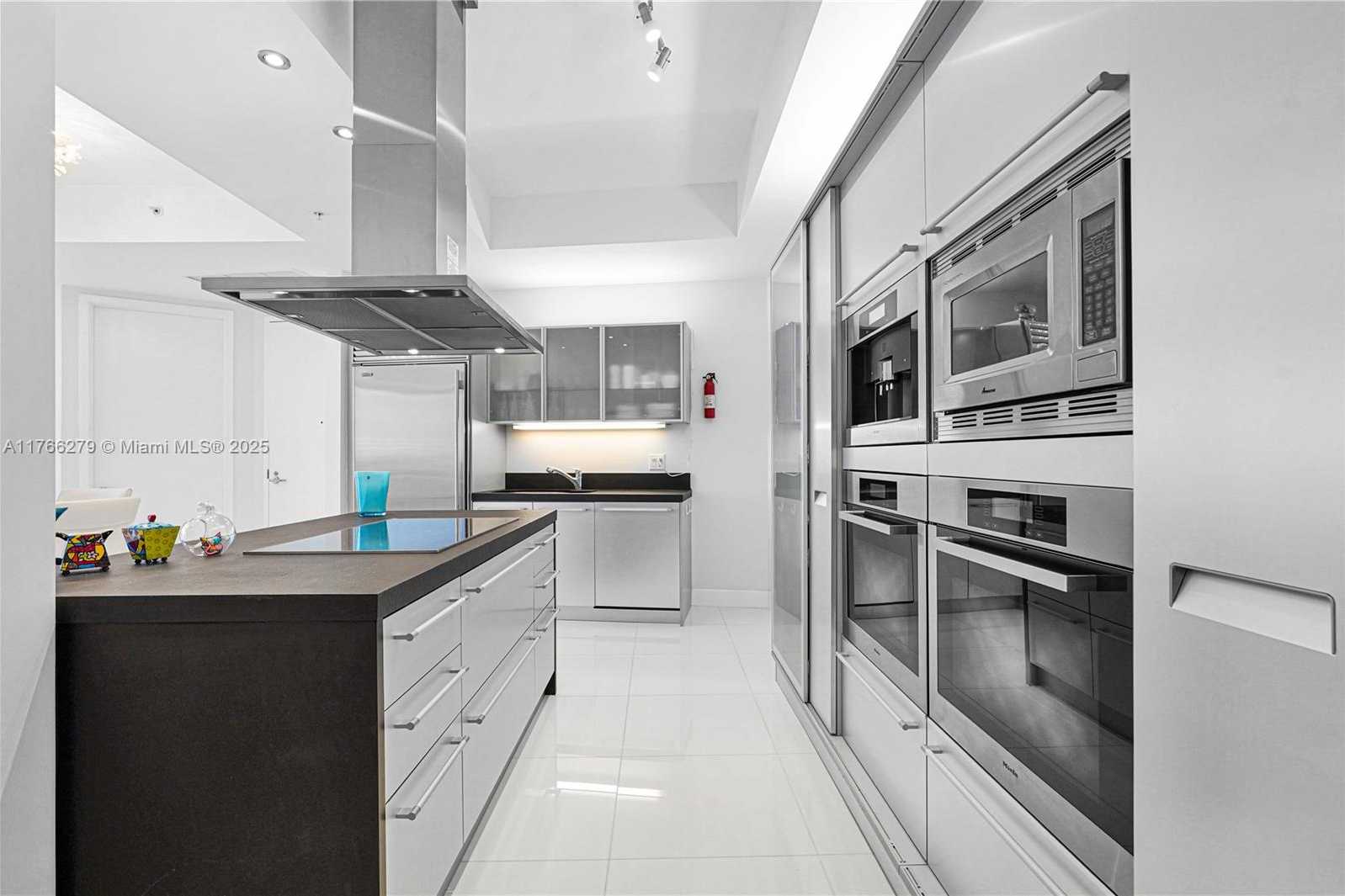 Small Image of 18201 COLLINS AVE #3608, Sunny Isles Beach Number 25