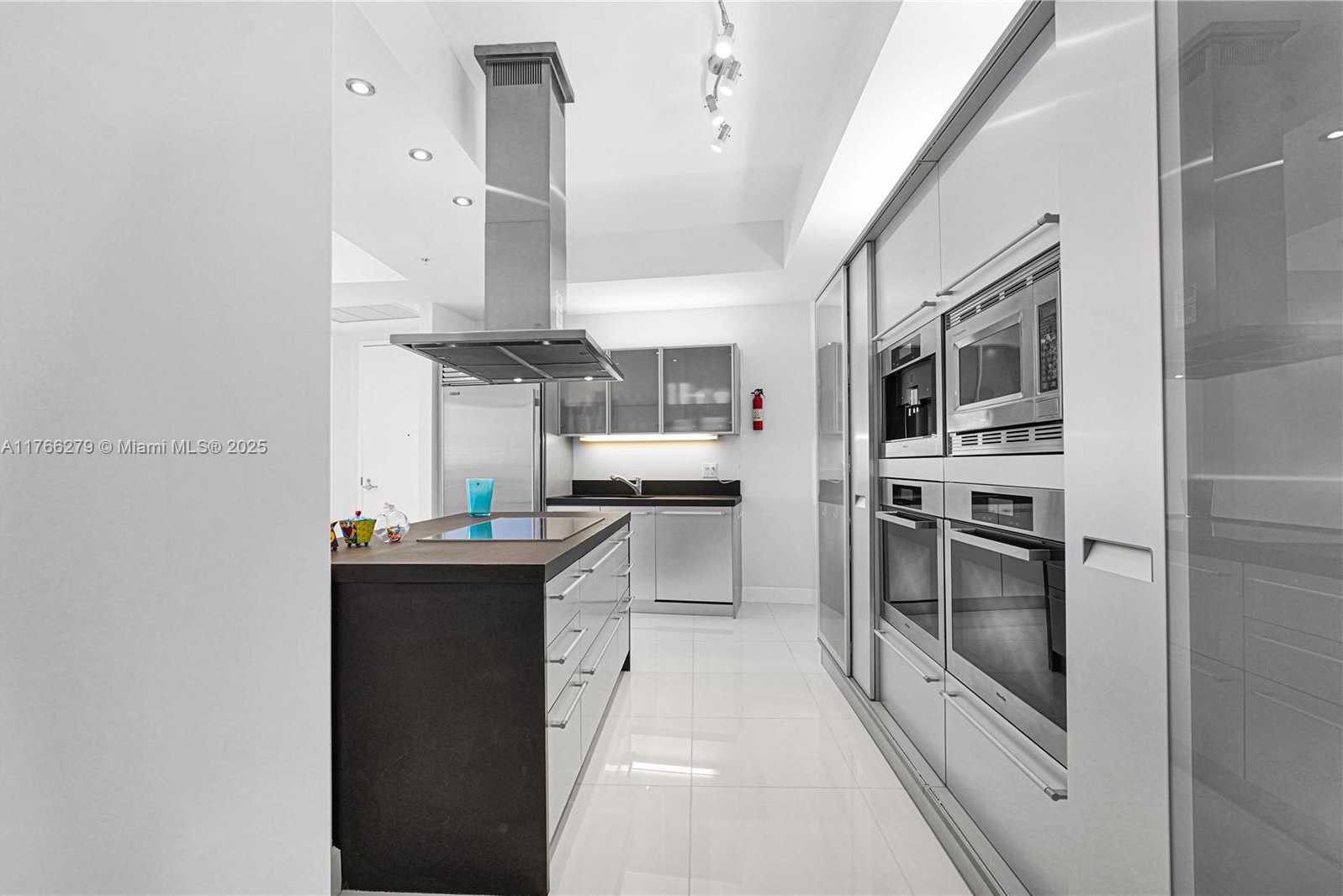 Small Image of 18201 COLLINS AVE #3608, Sunny Isles Beach Number 26